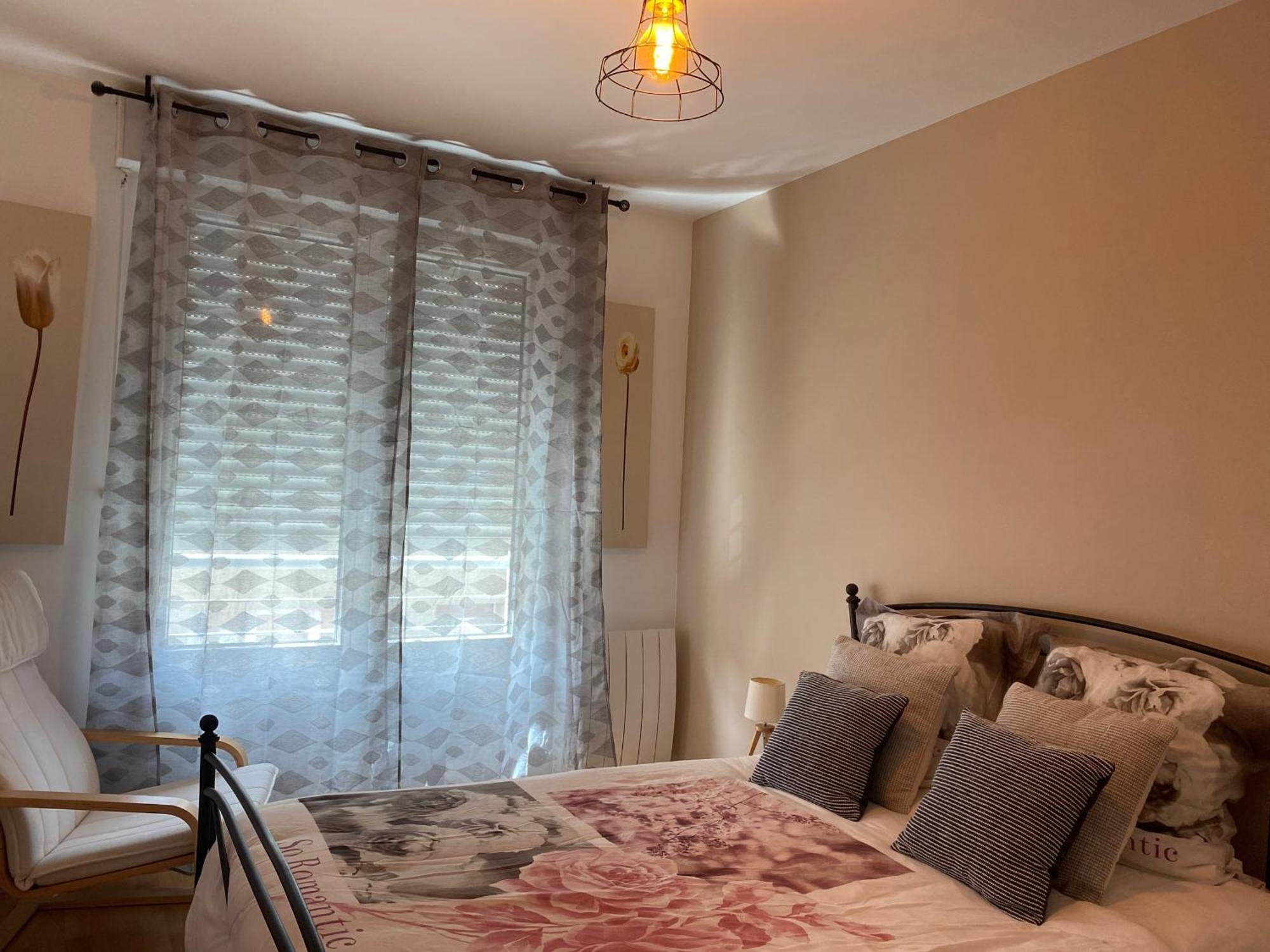 קלרמונט-פרנד Parking Prive Gratuit, Balcon, 2 Chambres מראה חיצוני תמונה
